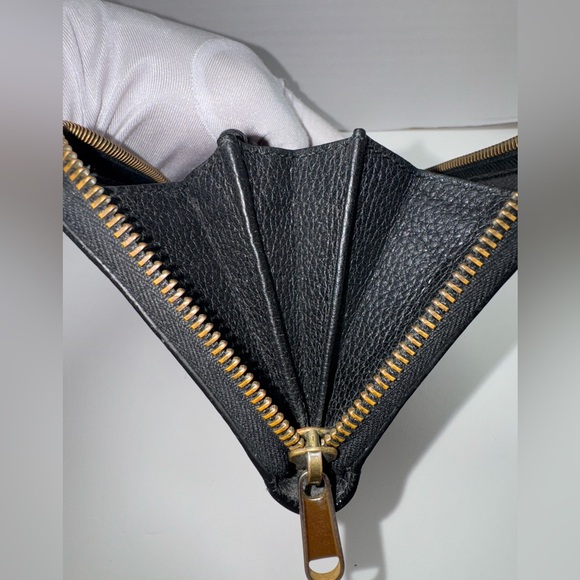 GUCCI Zip Around Long Wallet - Picture 9 of 10